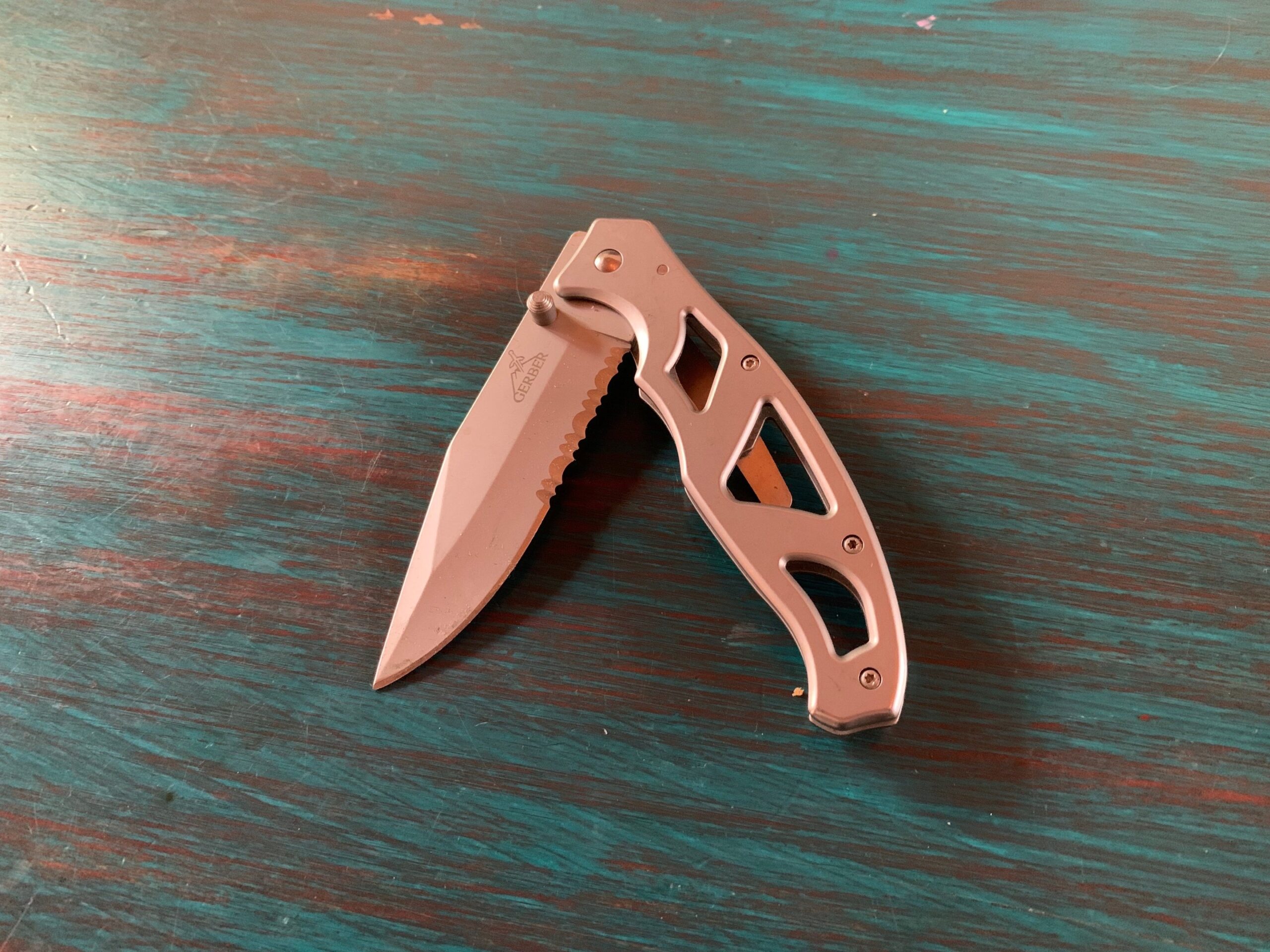foldable pocket knife