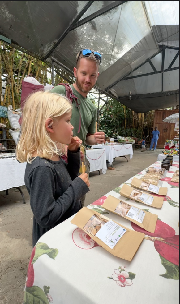 girl at farmers market