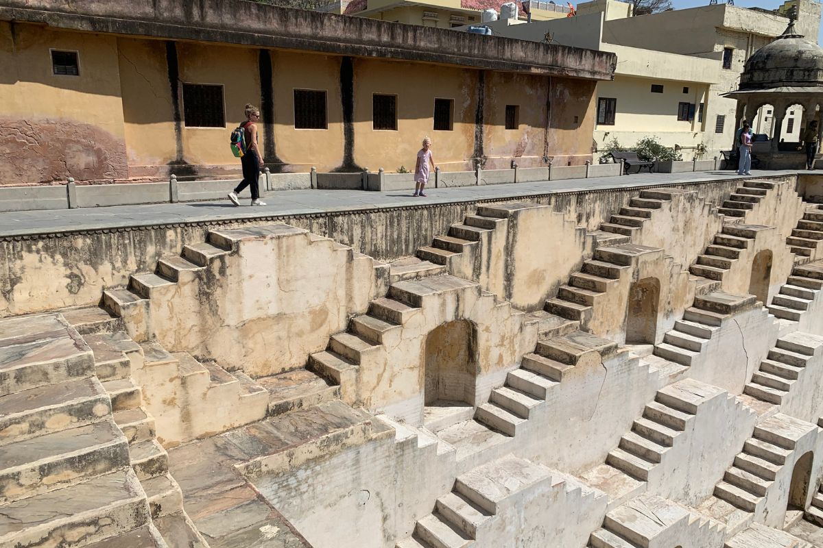 Stepwell Stepwell