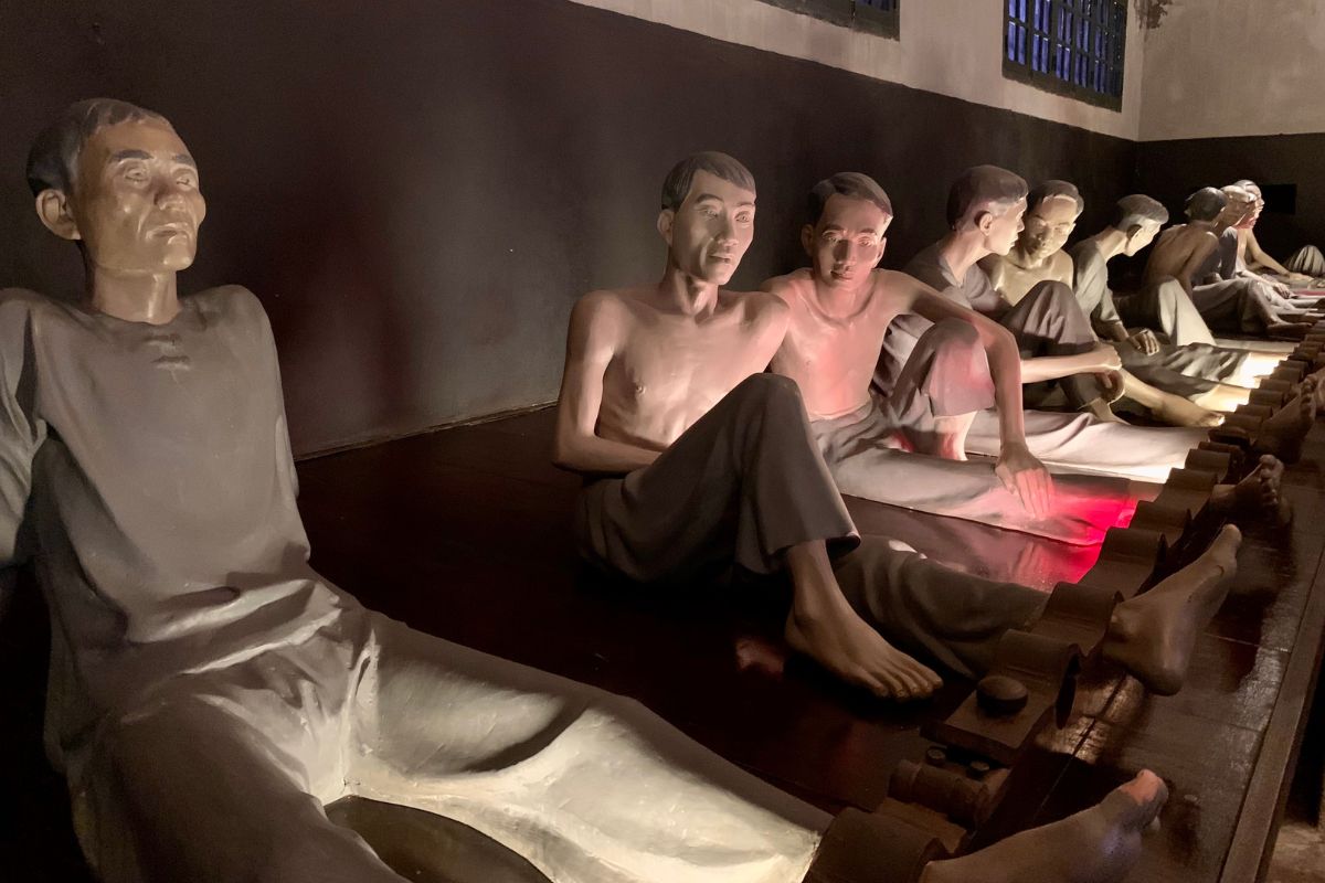 Hoa Lo Prison