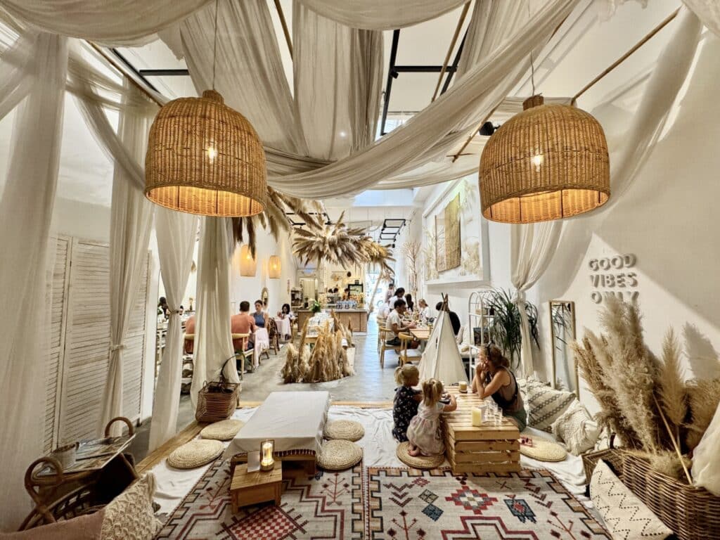 Bohemian interior design of a cafe