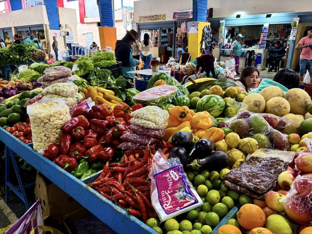 fruit and vegetable market